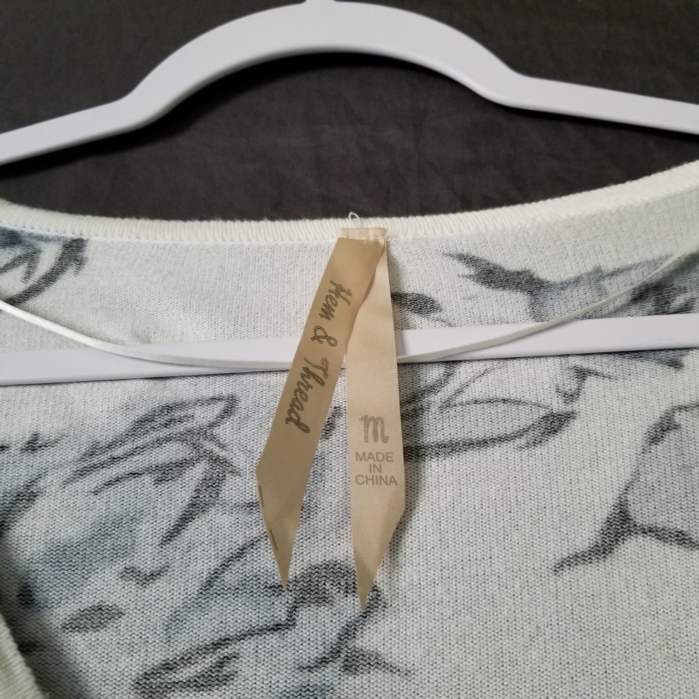 Hem & Thread Cardigan - Picture 3 of 4